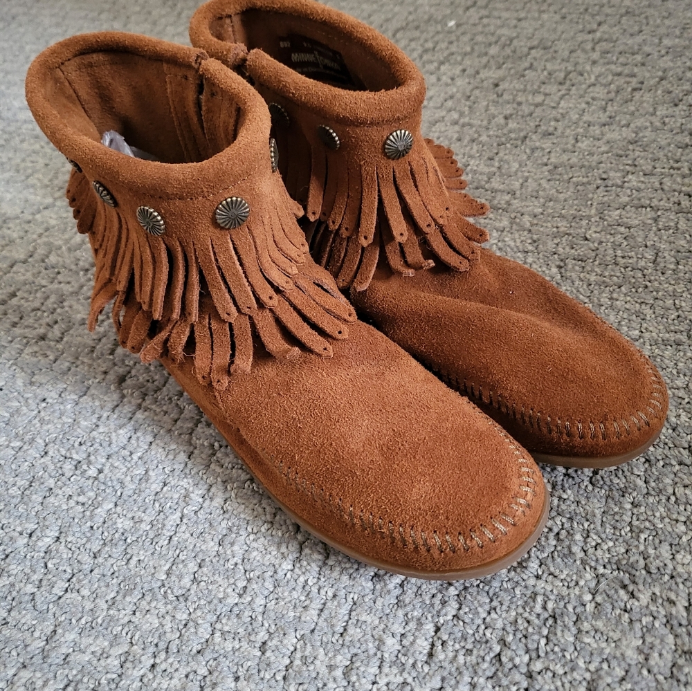 Minnetonka Leather Moccasins